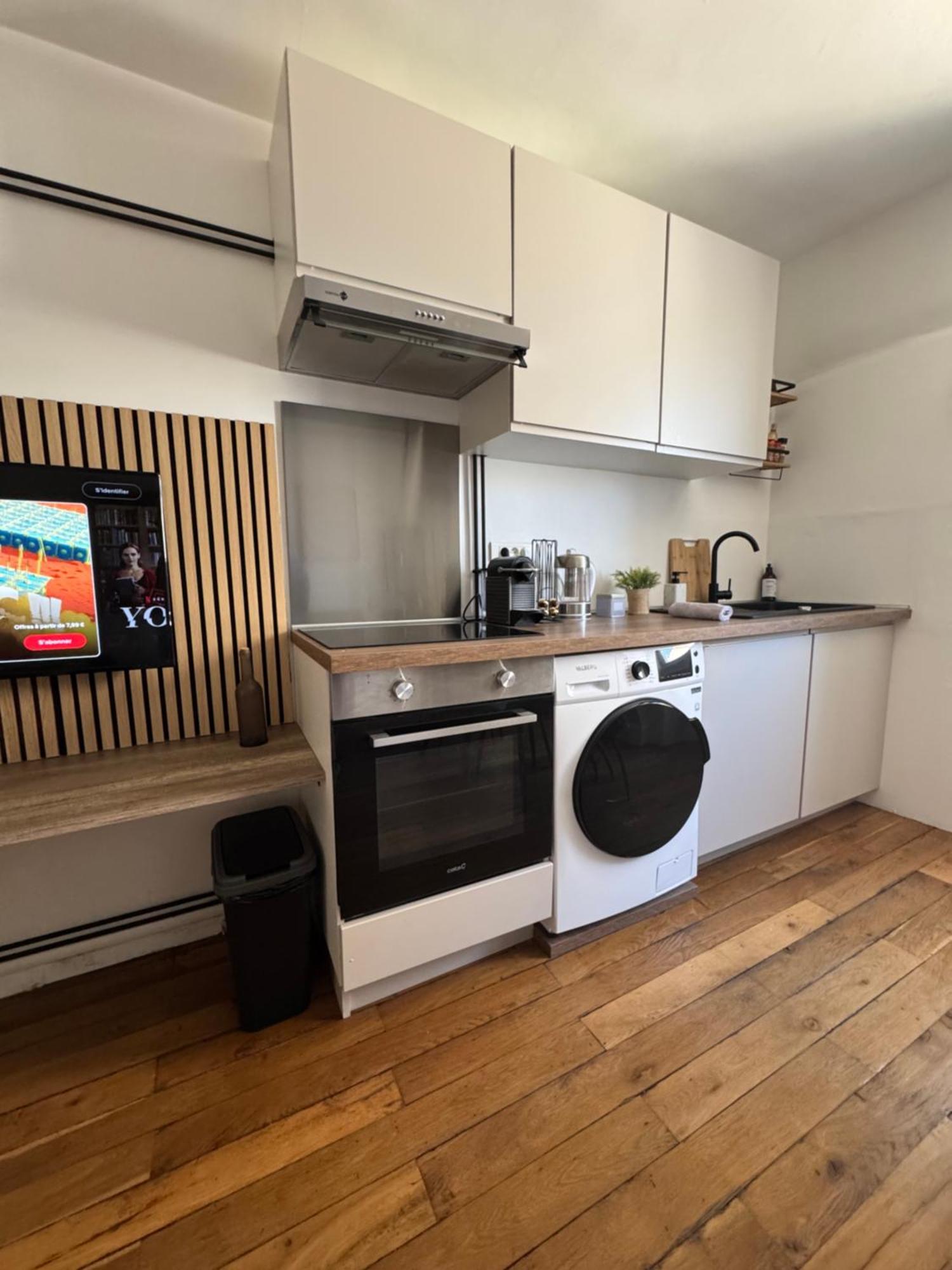 Charmant Appartement Au Coeur De Bourges Exterior foto